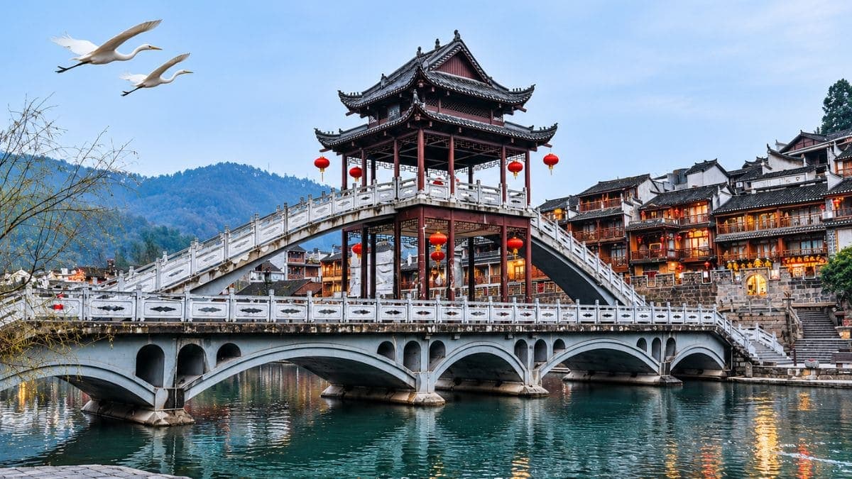 Tour Phượng Hoàng Cổ Trấn - Trương Gia Giới 5 ngày 5 đêm - ảnh 2