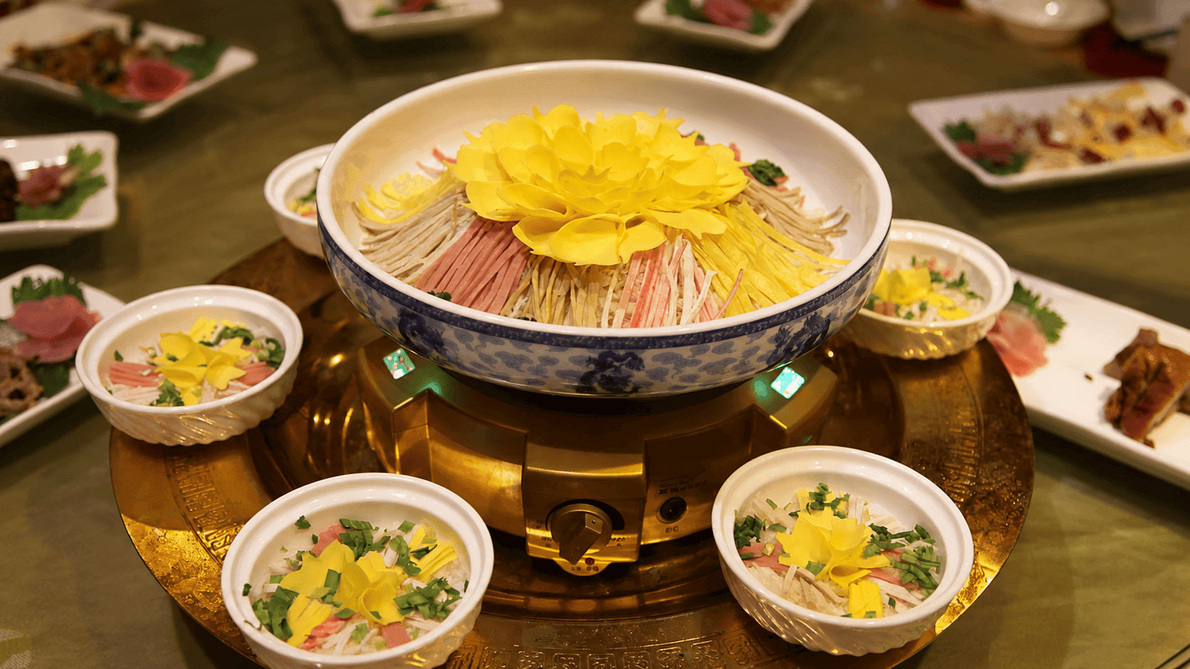 Nhóm bạn