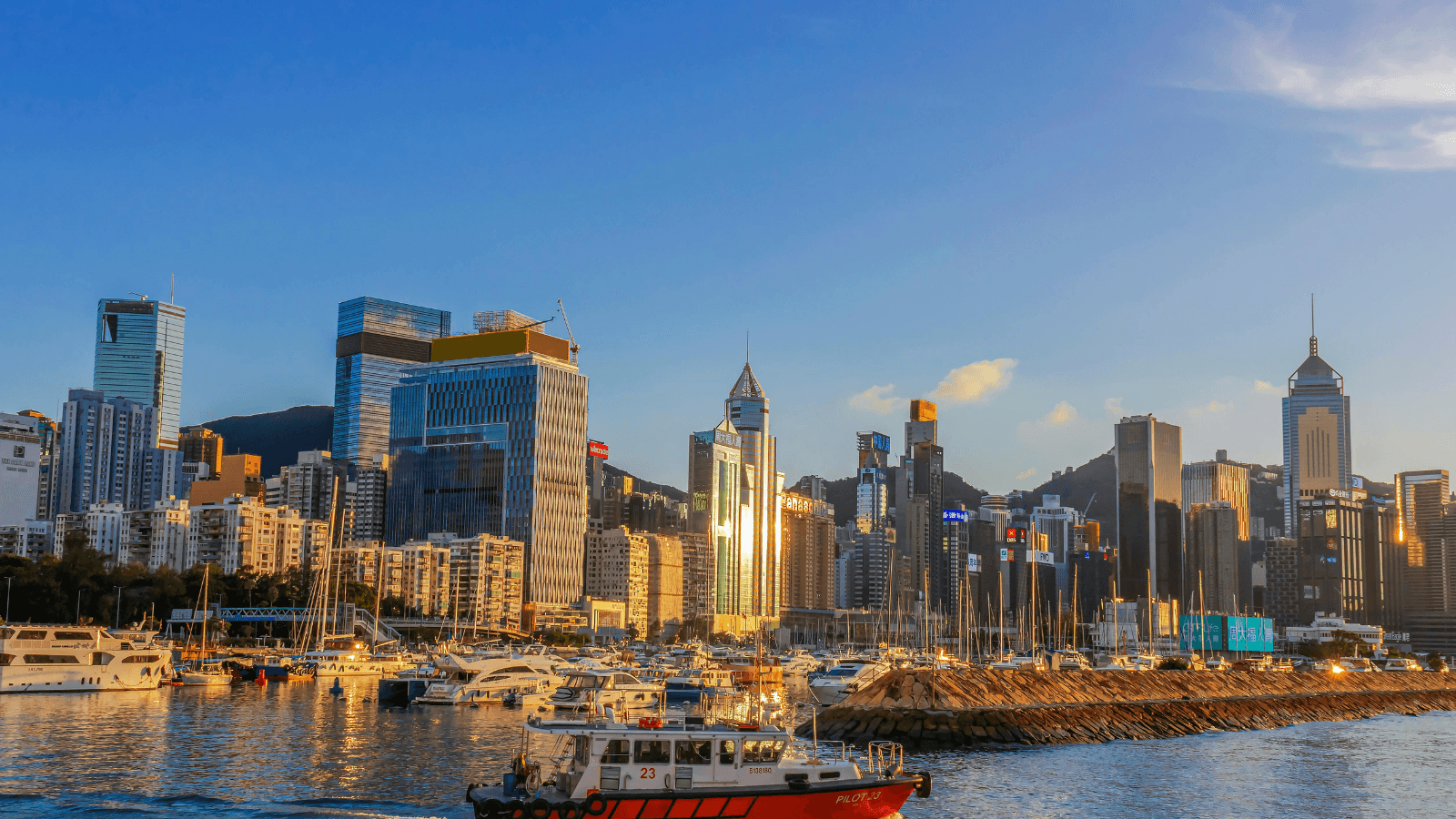 Tour Trung Quốc 4 Ngày 3 Đêm: Hong Kong - Thẩm Quyến (Đại Lộ Danh Vọng - Đền Huỳnh Đại Tiên - Chợ Quý Bà - Trung Hoa Cẩm Tú - Shenzhen Bay Mixc)