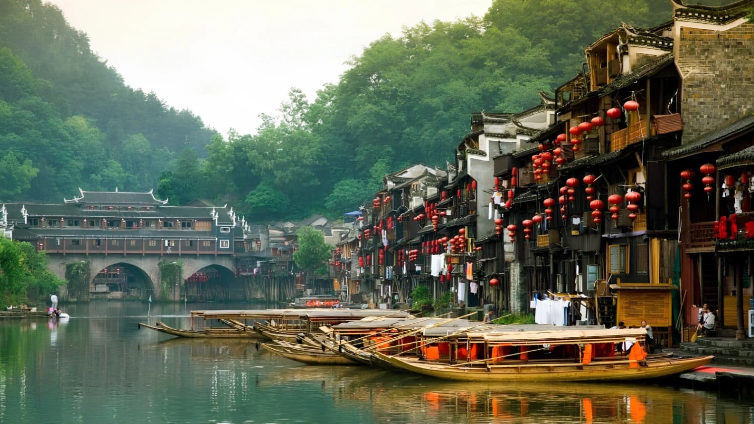Trung Quốc 6N5Đ: Viên Gia Giới - Phù Dung Trấn - Phượng Hoàng Cổ Trấn