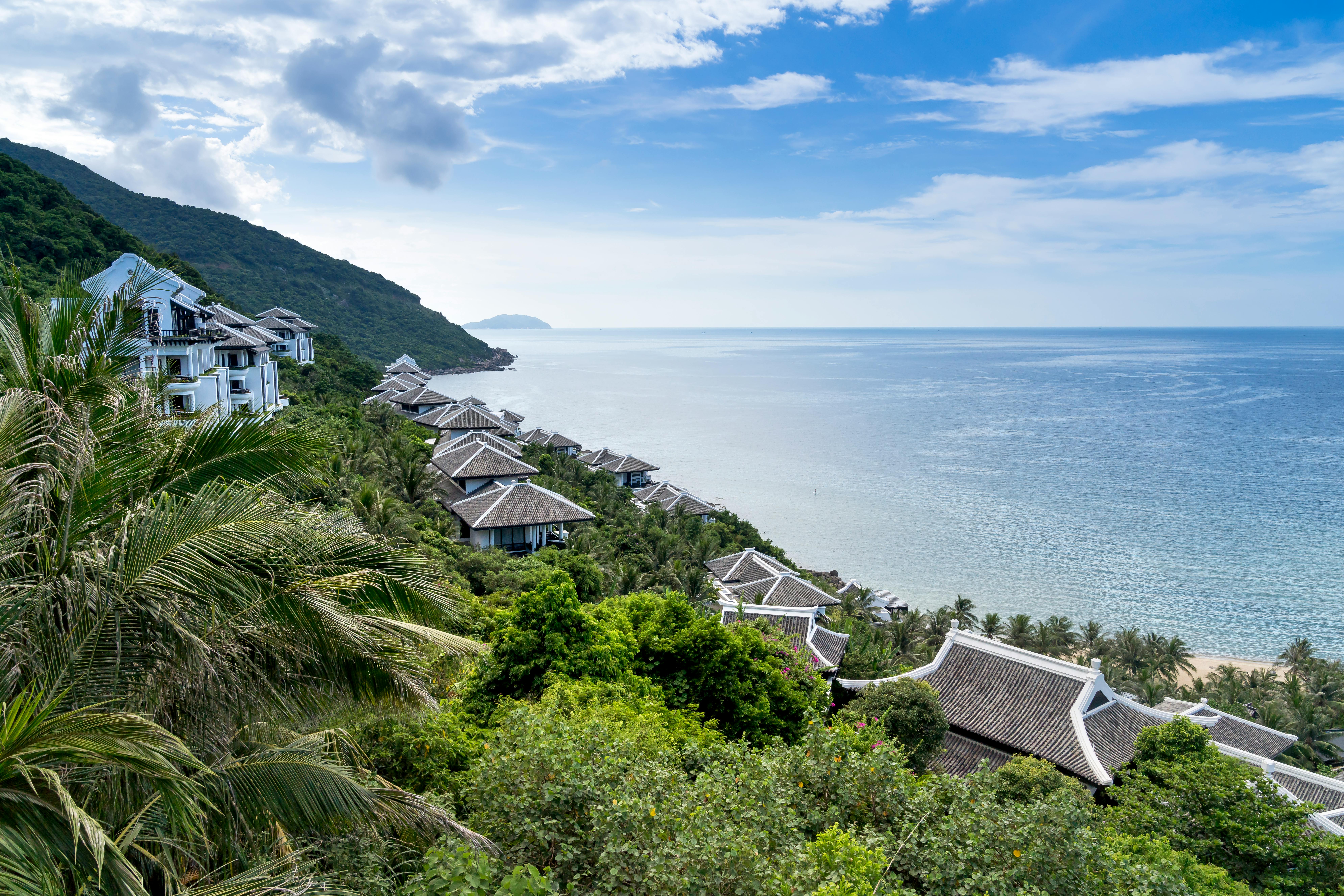 Luxury Vietnam Resort Package 5D4N Da Nang 5* Resort